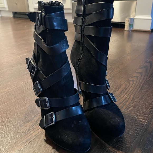 Sam Edelman Black Ankle Boots with Buckle Straps - Picture 1 of 8